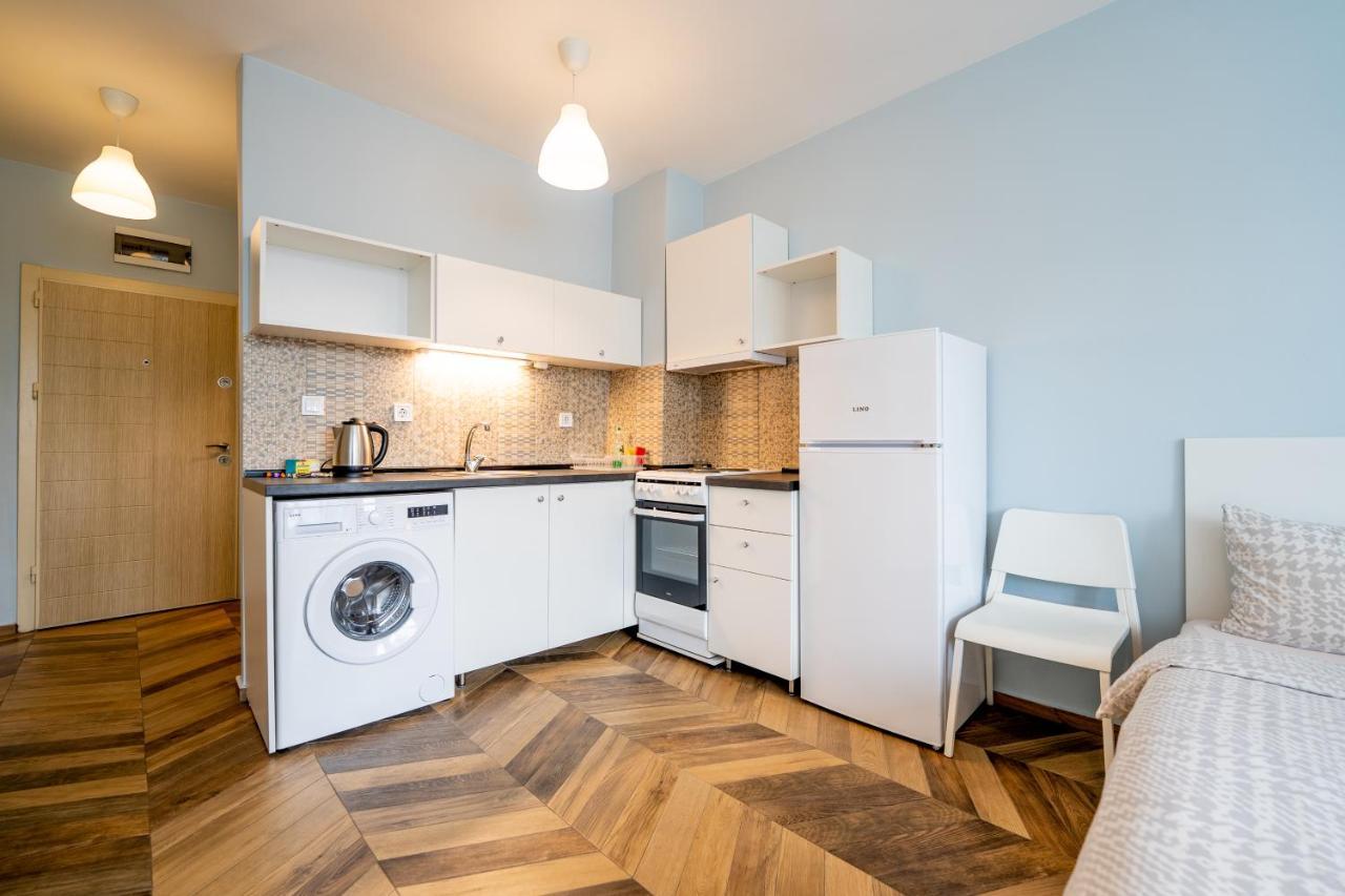 Cozy Little Apartment In Studentski Grad Sofia Ngoại thất bức ảnh