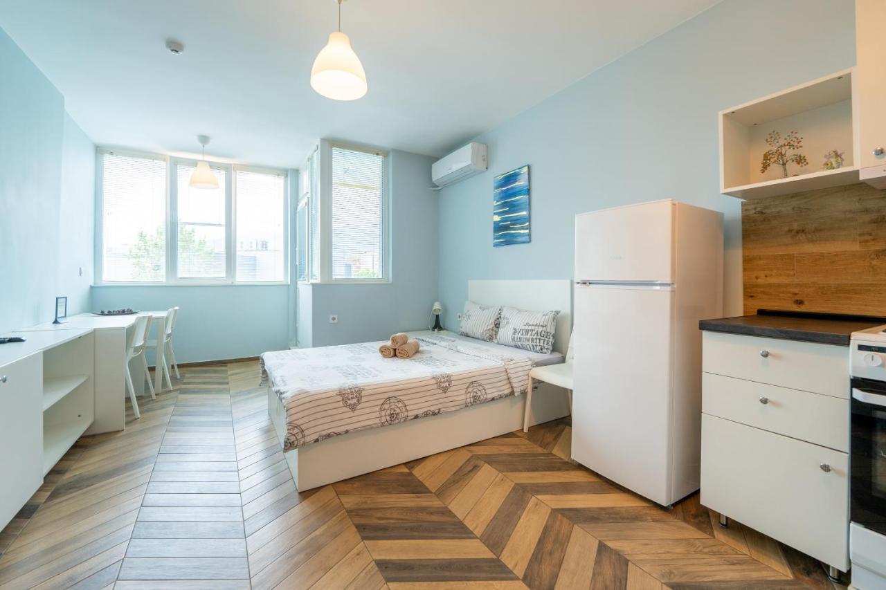 Cozy Little Apartment In Studentski Grad Sofia Ngoại thất bức ảnh
