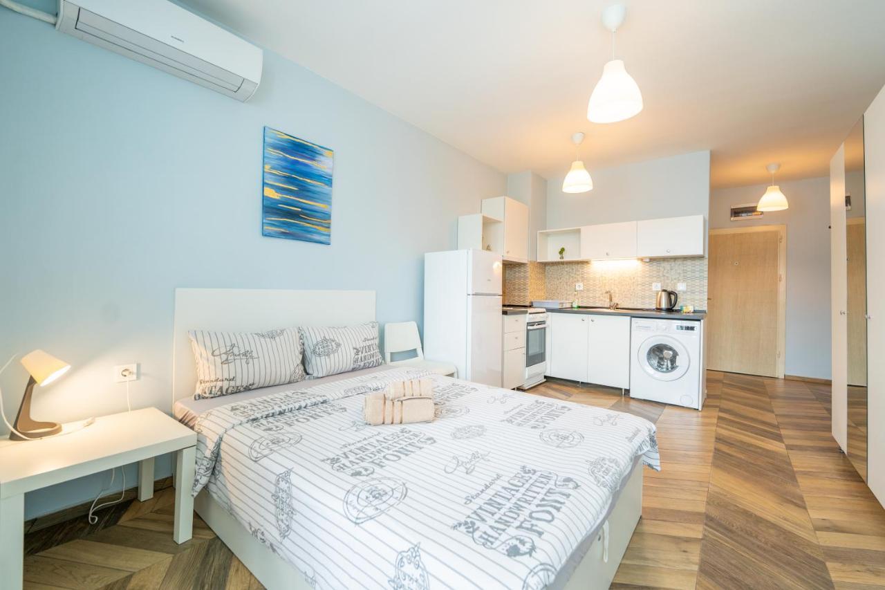 Cozy Little Apartment In Studentski Grad Sofia Ngoại thất bức ảnh