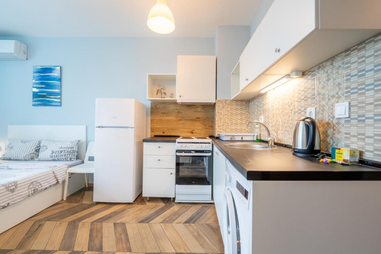 Cozy Little Apartment In Studentski Grad Sofia Ngoại thất bức ảnh