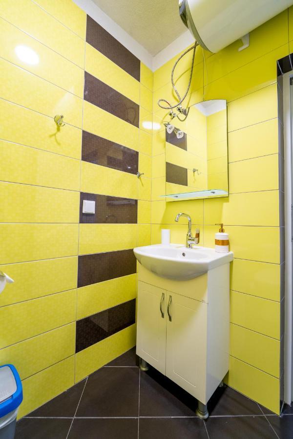 Cozy Little Apartment In Studentski Grad Sofia Ngoại thất bức ảnh